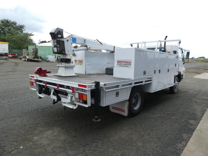 2002 NISSAN Ud Mk 150