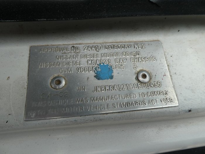 2002 NISSAN Ud Mk 150