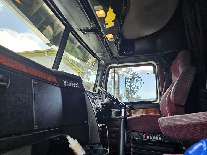 2011 Western Star 4900Fx White