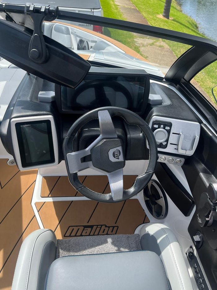2020 Malibu Wakesetter 20 VTX