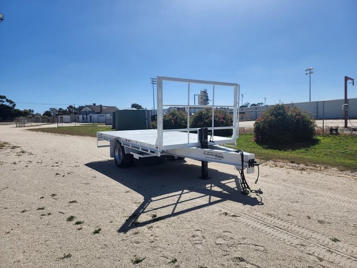 2025 Beavertail Single Axle Pig