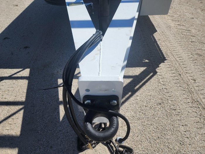 2025 Beavertail Single Axle Pig