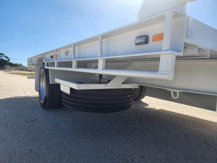 2025 Beavertail Single Axle Pig
