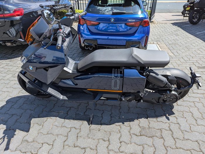 2023 BMW CE 04 Avantgarde CE Blue