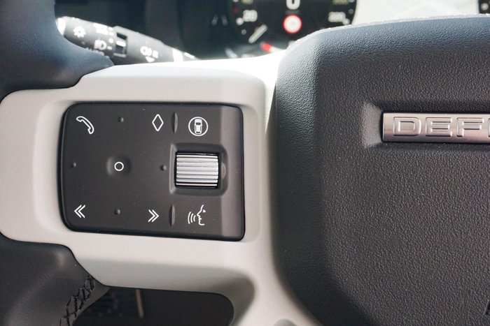 2024 Land Rover Defender 110 P300 S