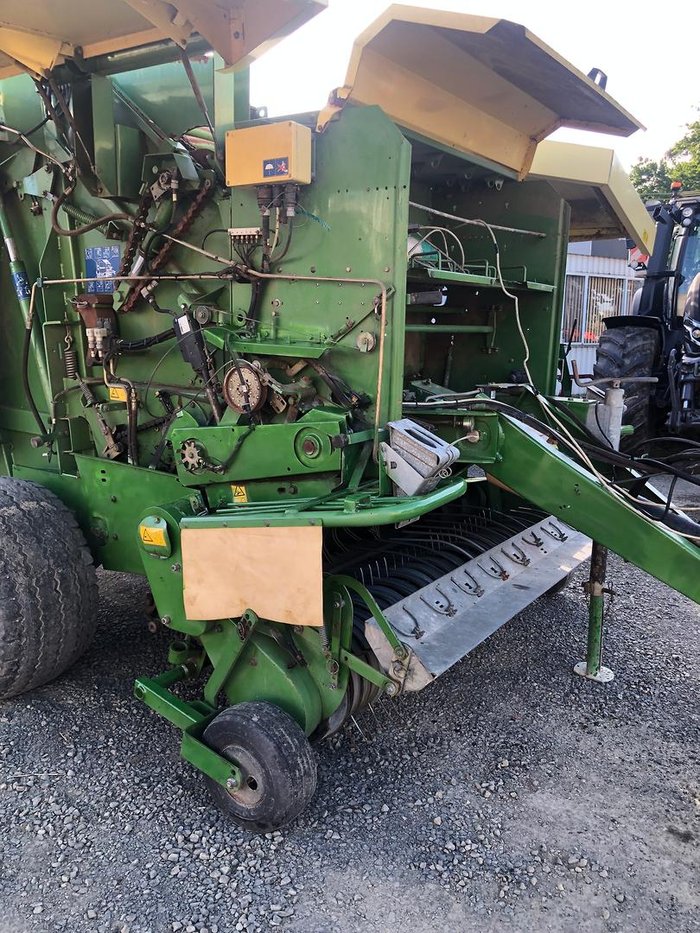 0 Krone Vario Pack 1500 Round Baler