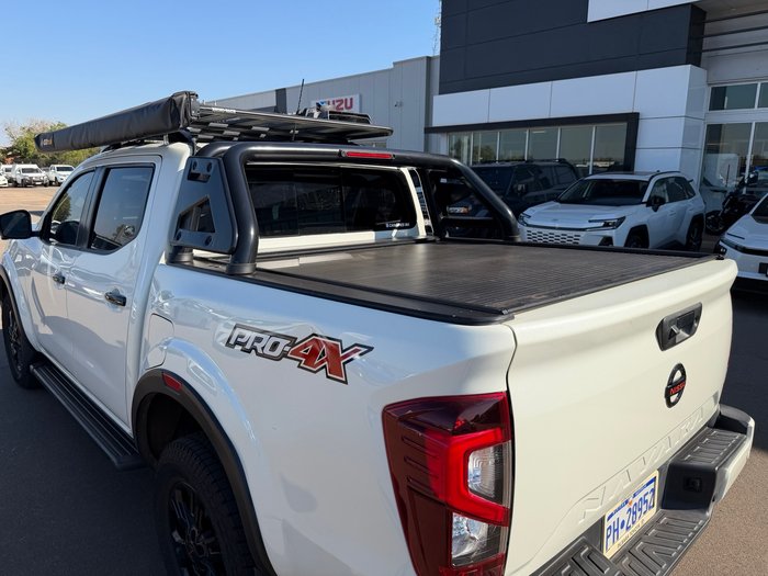 2022 Nissan NAVARA WHITE PEARL