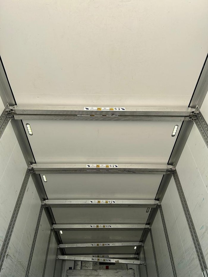 2015 Schmitz St3 Lead A 12 Pallet Freezer Double Stacker