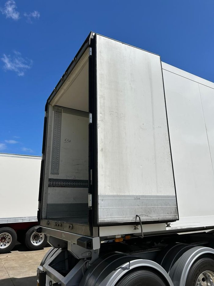 2015 Schmitz St3 Lead A 12 Pallet Freezer Double Stacker