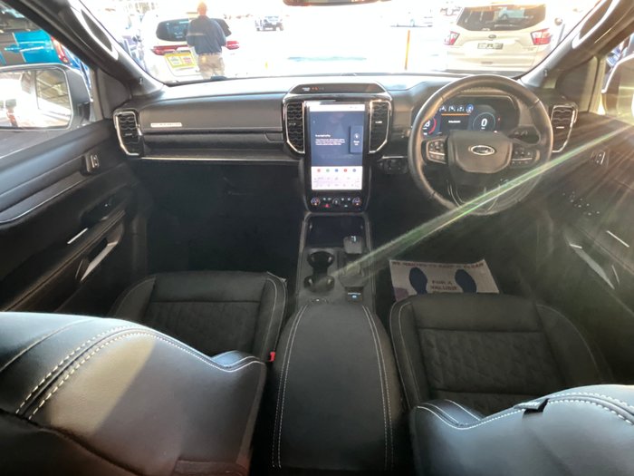 2025 Ford Everest Platinum