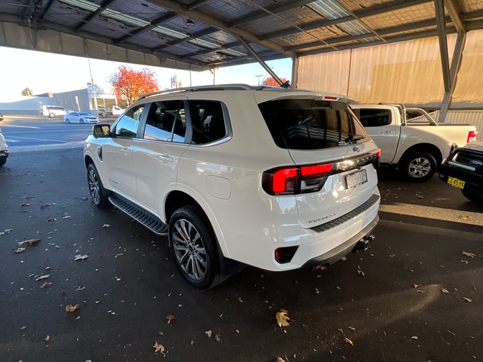 2025 Ford Everest Platinum