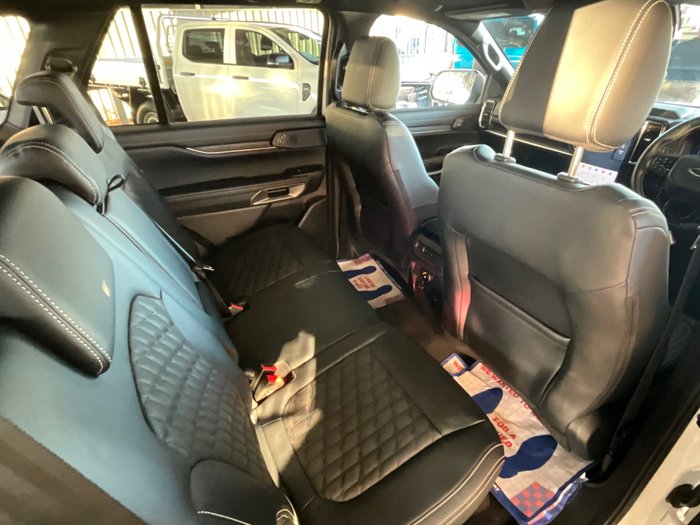 2025 Ford Everest Platinum