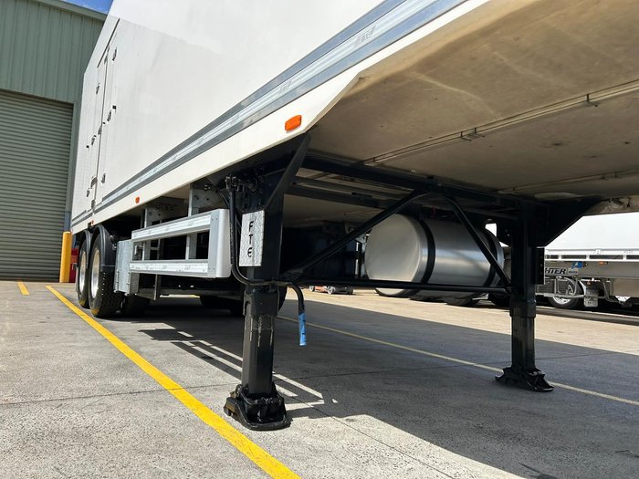 2017 FTE 16 Pallet, Tri Zone, Tail Gate