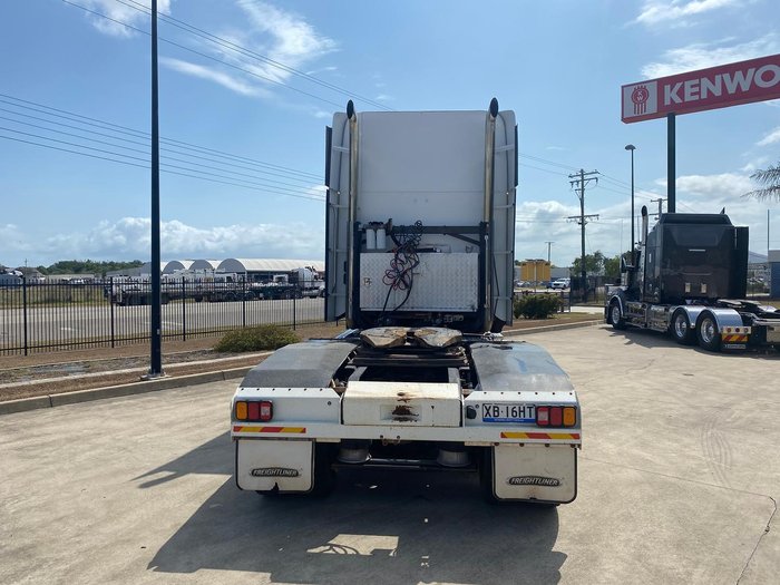 2011 Freightliner Coronado WHITE