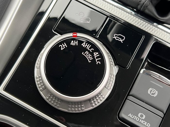 2024 Mitsubishi Pajero Sport Exceed