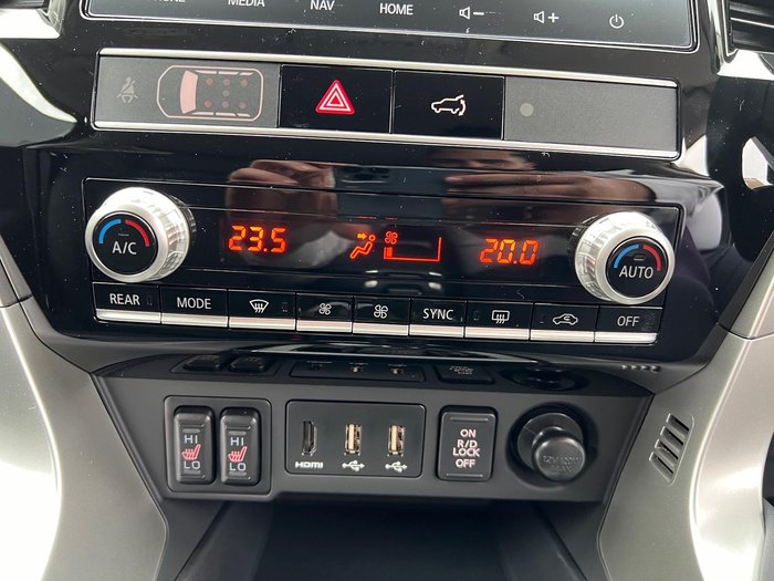 2024 Mitsubishi Pajero Sport Exceed