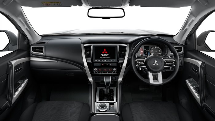 2024 Mitsubishi Pajero Sport GLS