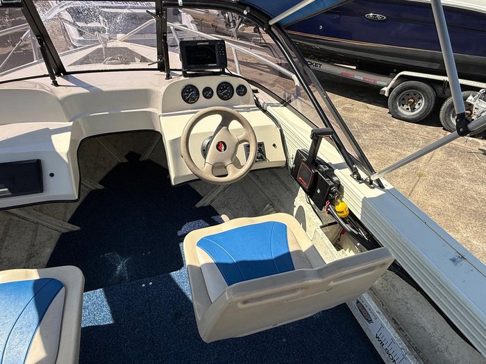 2002 Bermuda 410 NAUTICA RUNABOUT