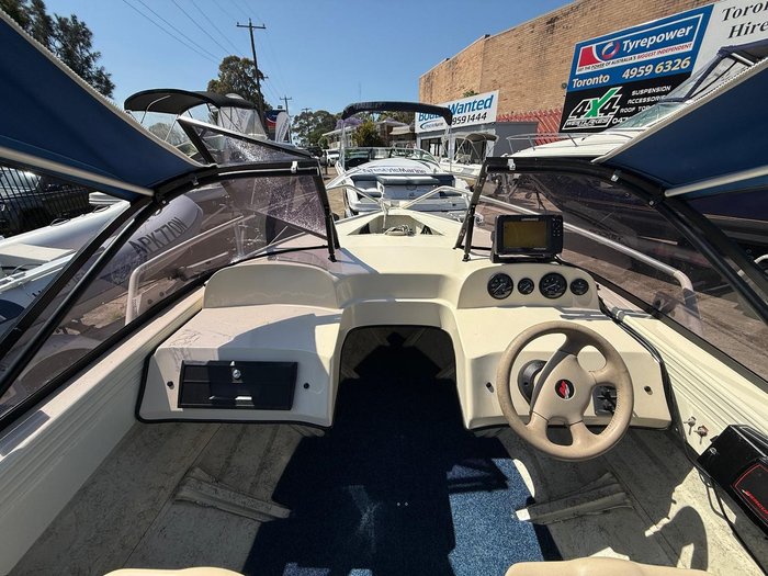 2002 Bermuda 410 NAUTICA RUNABOUT