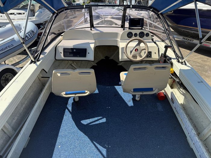 2002 Bermuda 410 NAUTICA RUNABOUT