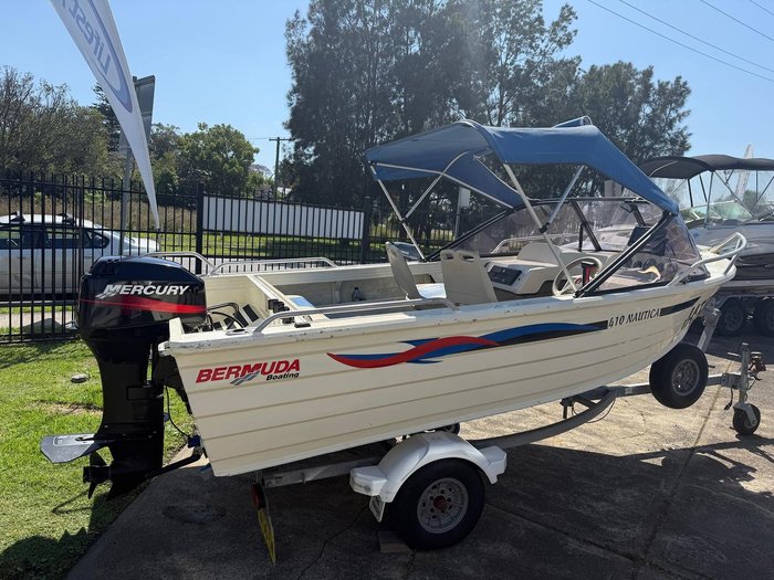 2002 Bermuda 410 NAUTICA RUNABOUT