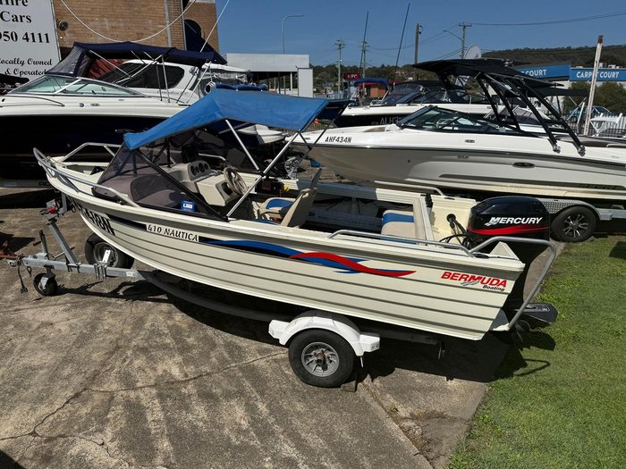 2002 Bermuda 410 NAUTICA RUNABOUT
