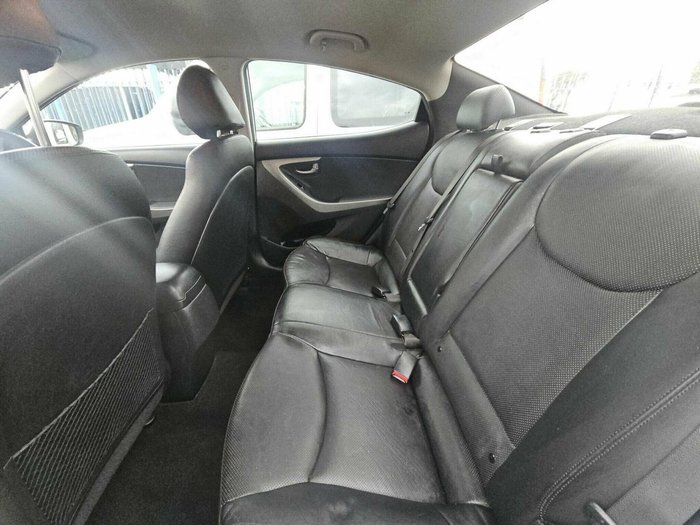 2014 Hyundai Elantra SE MD3 Sleek Silver
