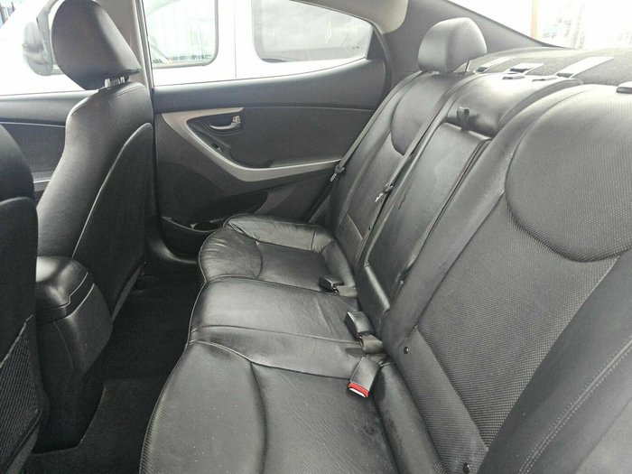 2014 Hyundai Elantra SE MD3 Sleek Silver