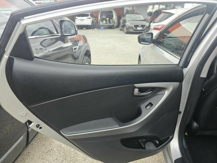2014 Hyundai Elantra SE MD3 Sleek Silver