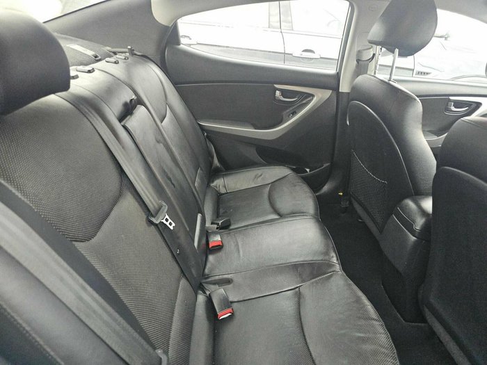 2014 Hyundai Elantra SE MD3 Sleek Silver