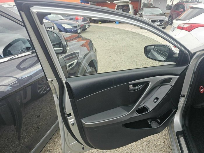 2014 Hyundai Elantra SE MD3 Sleek Silver