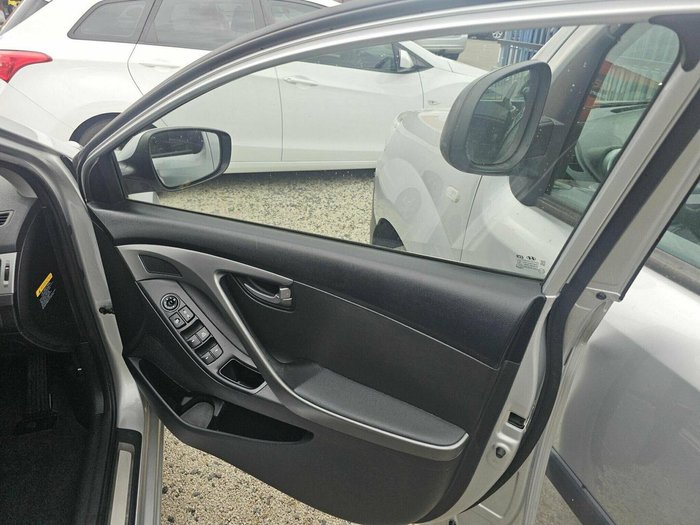 2014 Hyundai Elantra SE MD3 Sleek Silver