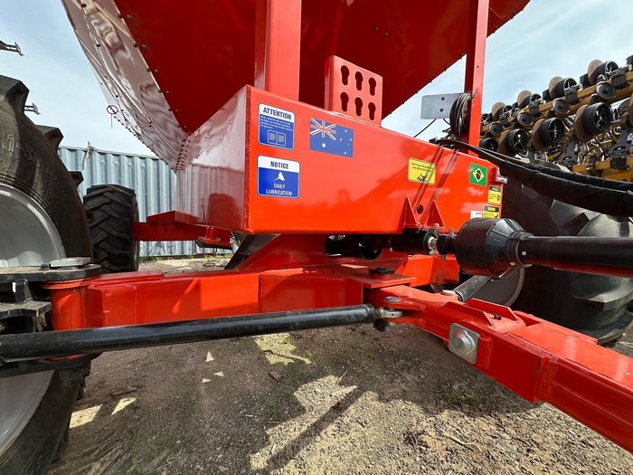 0 AGRIMEC Granbox Flex Chaser Bin + Commodity Cart 25,000 YELLOW