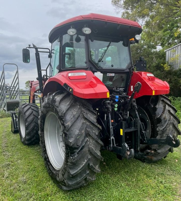 2022 CASE IH Farmall 100M Cab Red