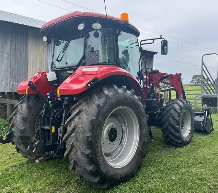 2022 CASE IH Farmall 100M Cab Red