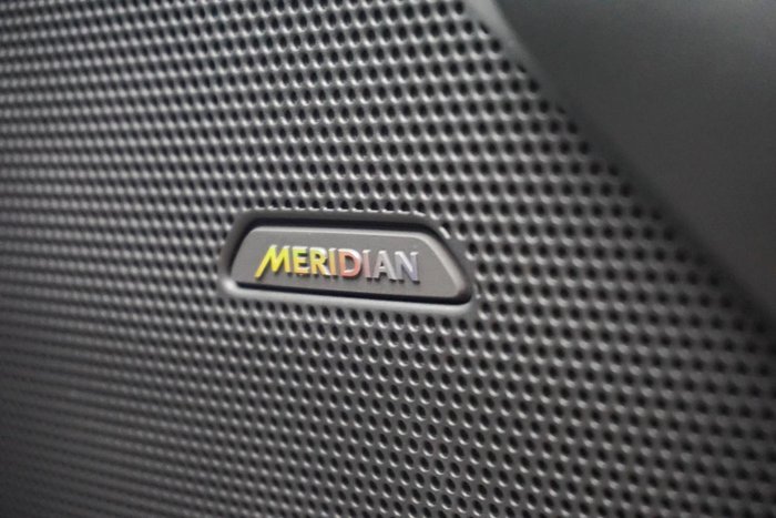 2024 Land Rover Range Rover Velar PHEV P400e Dynamic HSE