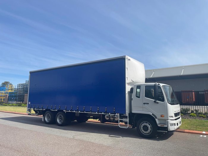 2025 Fuso Fighter 2427 . White