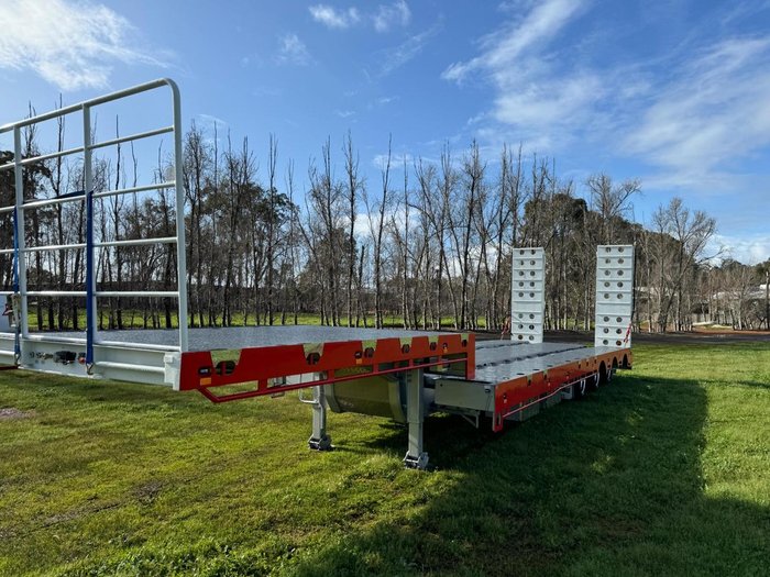 2024 FreightWest Trailers Tri Axle Drop Deck Widener