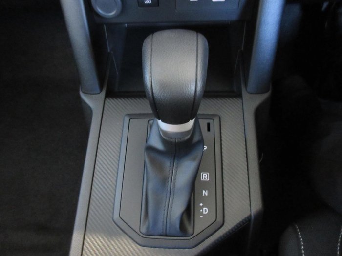 2024 Mitsubishi Triton GLX-R