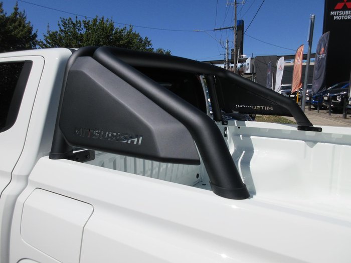 2024 Mitsubishi Triton GLX-R