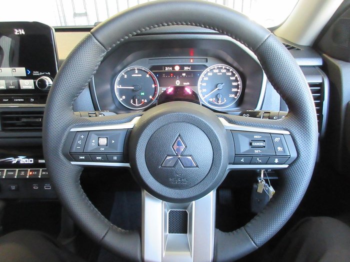 2024 Mitsubishi Triton GLX-R