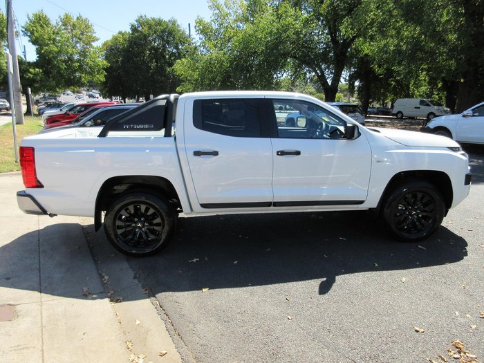 2024 Mitsubishi Triton GLX-R