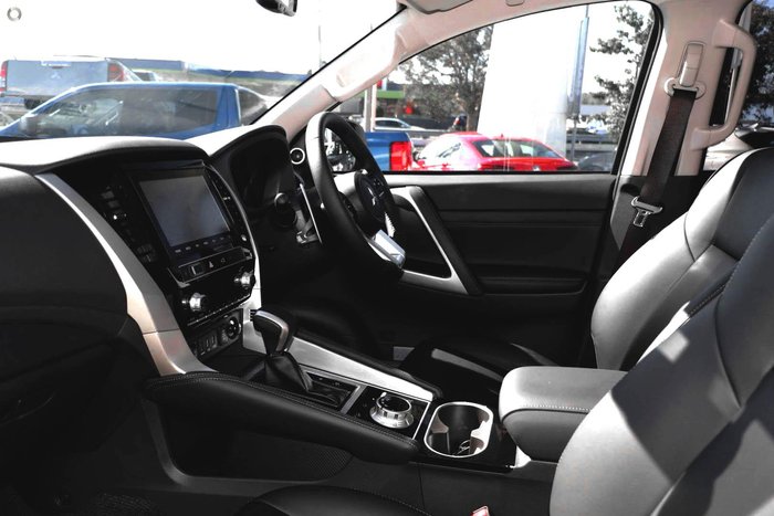 2024 Mitsubishi Pajero Sport Exceed