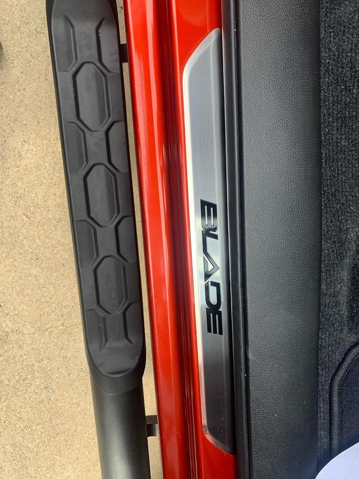 2024 Isuzu D-MAX BLADE