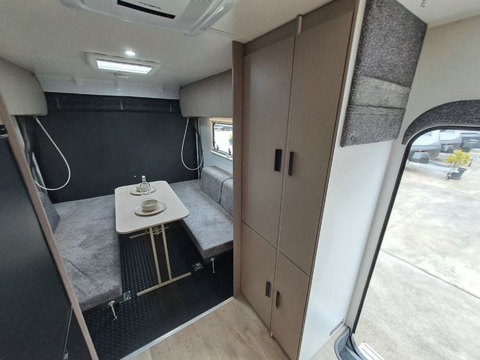 2024 JAYCO BASE STATION 15.47-2.BS-MY25