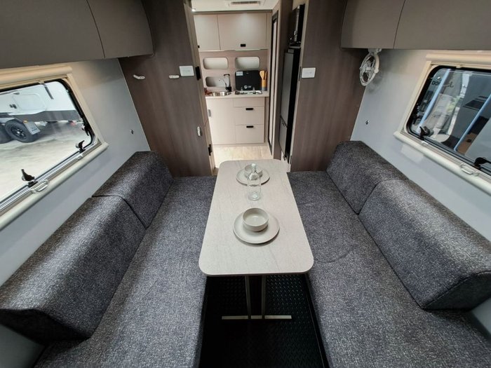 2024 JAYCO BASE STATION 15.47-2.BS-MY25