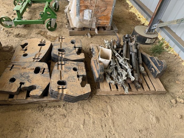 2013 New Holland T8.330