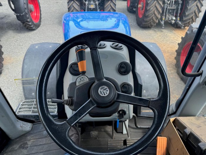 2013 New Holland T8.330