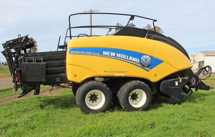 New Holland ‘Big Baler’ 1290 Plus Large Square Baler