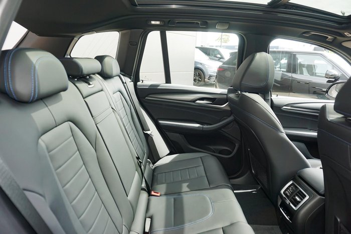 2024 BMW iX3 M Sport